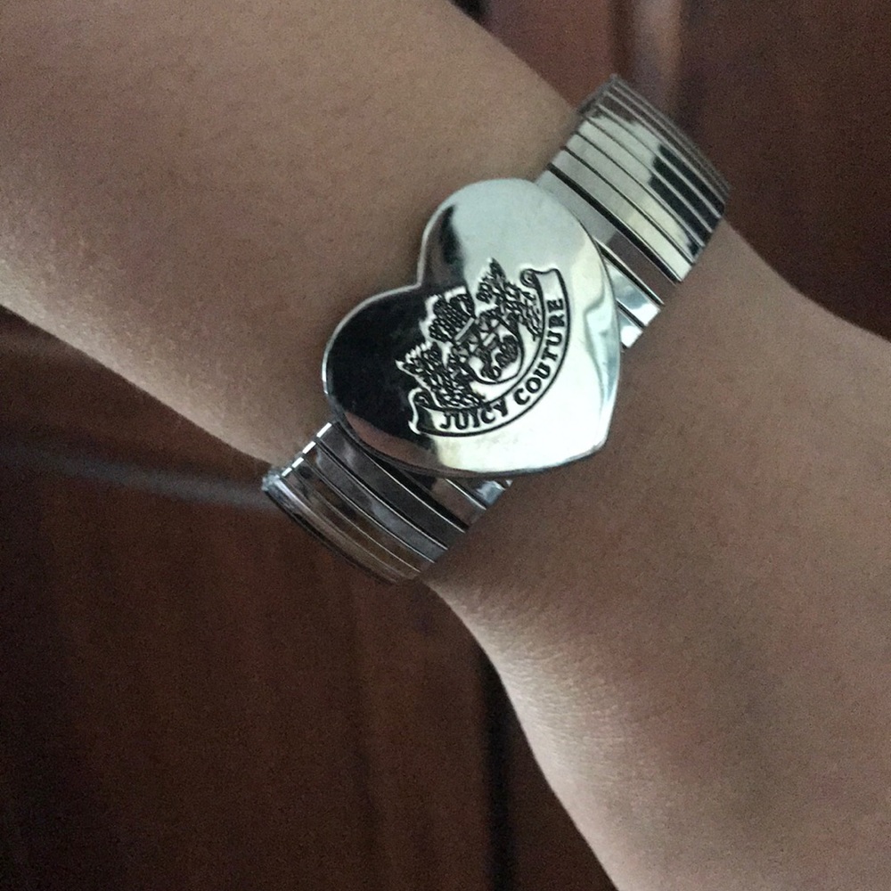 Juicy Couture Silvertone Heart Stretchy Bracelet